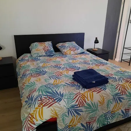 Apartamento Bas De Villa, 65 M2, Entre Et Centre-ville *